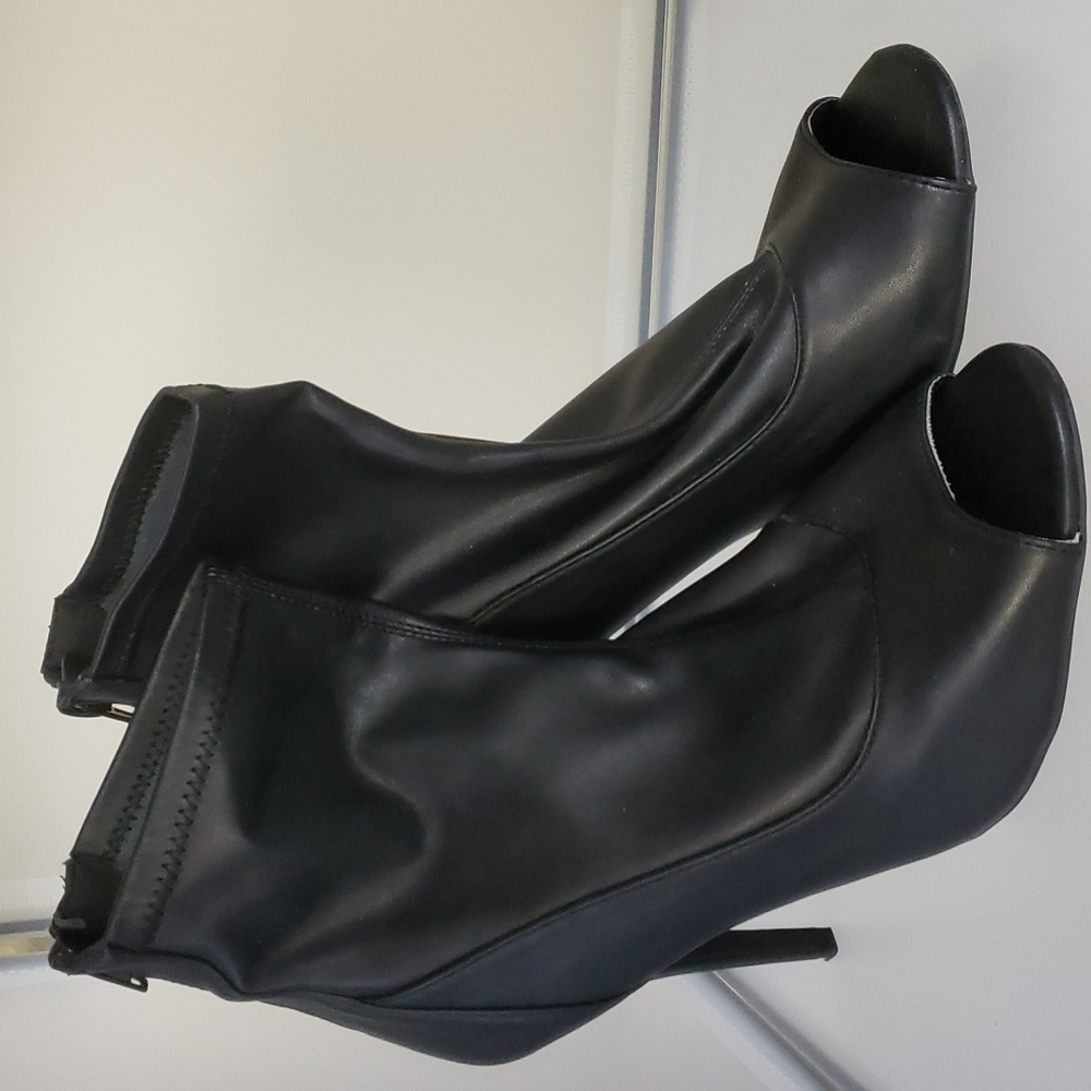 Anne Michelle funky heels with peep toe
